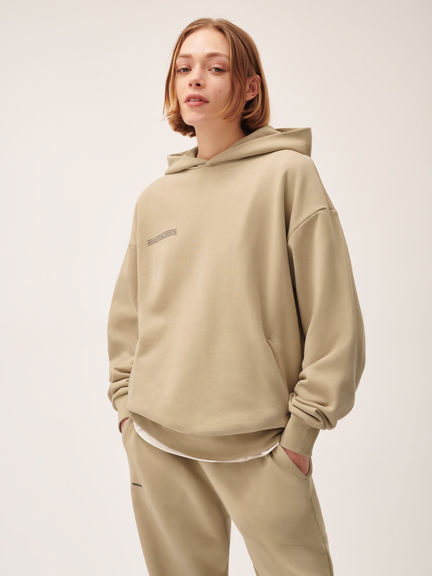 365_Hoodie_Birch_Beige_female-1
