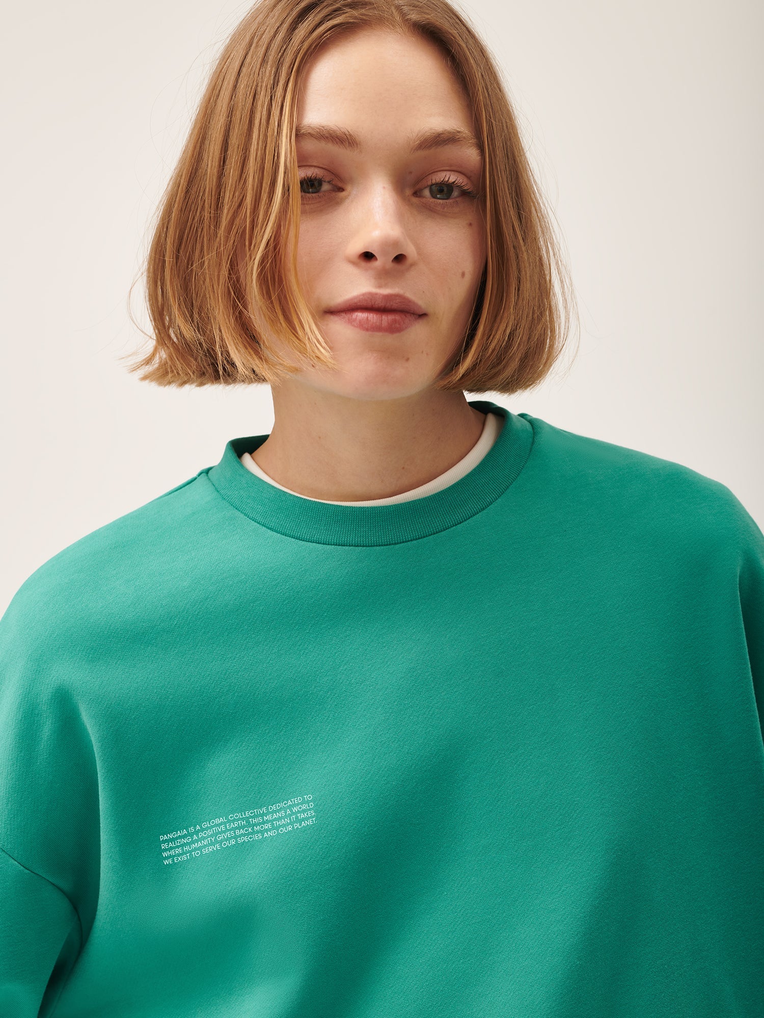 365_MidweightSweatshirt_Mangrove_Turquoise_female-6