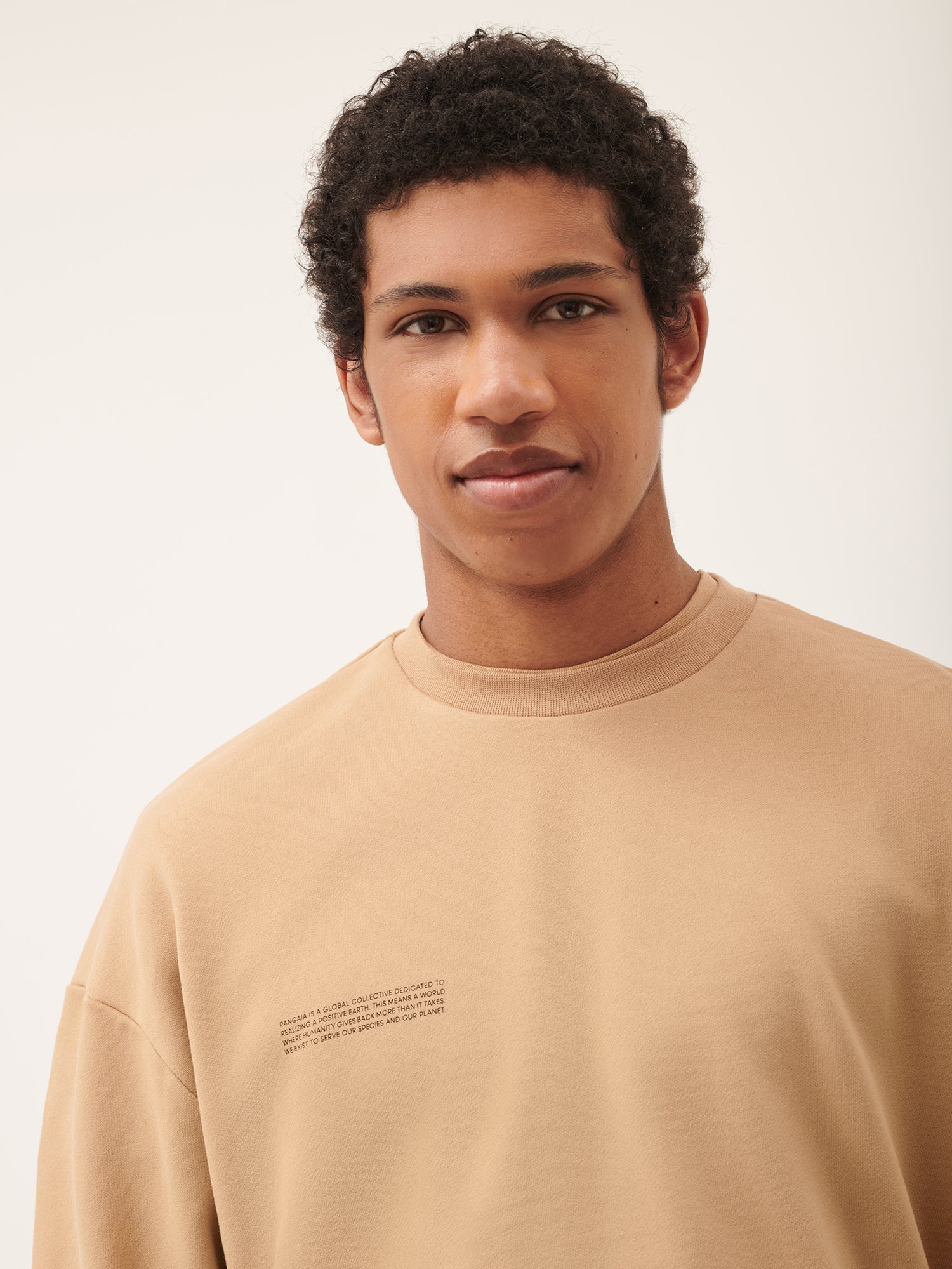 365_Midweight_Sweatshirt_Desert_Camel_Male-4