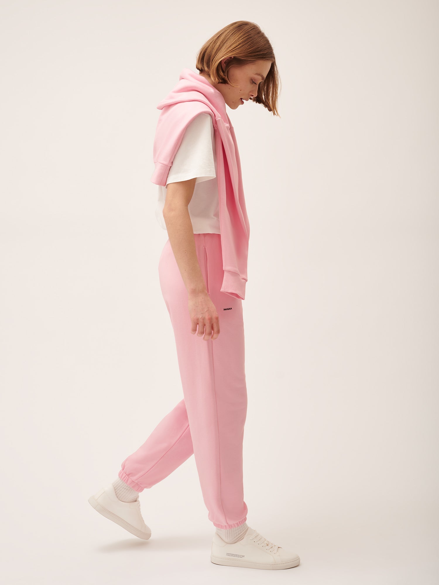 365_TrackPants_Magnolia_Pink-female-2