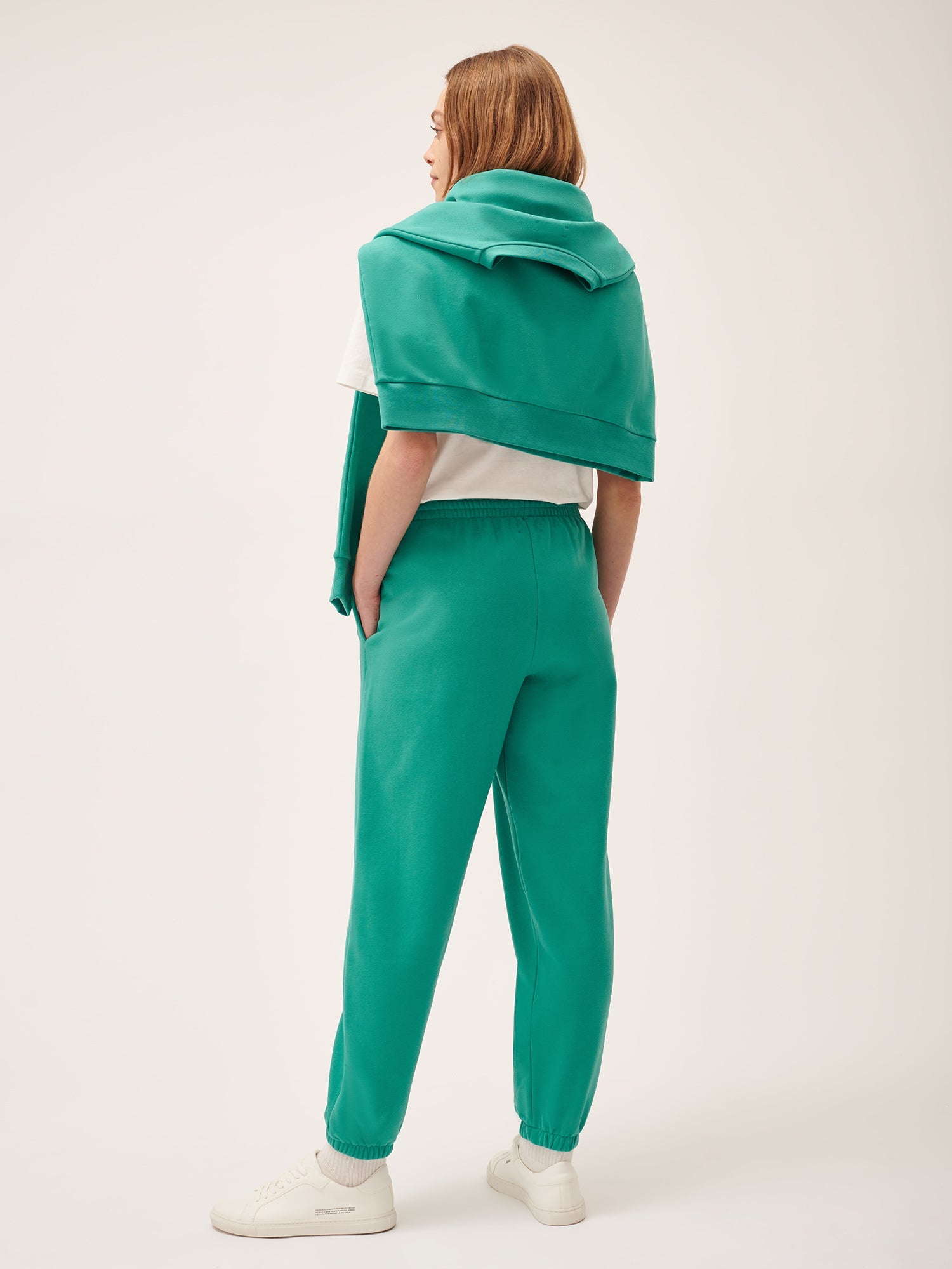 365_TrackPants_Mangrove_Turquoise_female-2