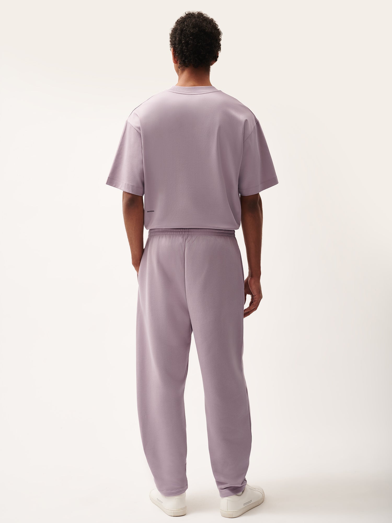 DNA_Barrell_Leg_Trackpants_Raisin_Purple-Male-3