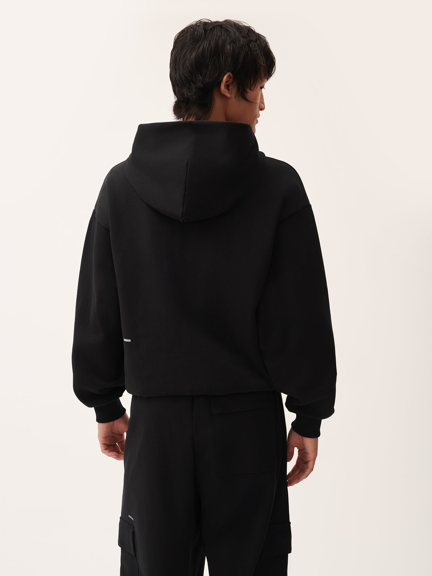 DNA_Heavyweight_Zipped_Hoodie_Black_male-2