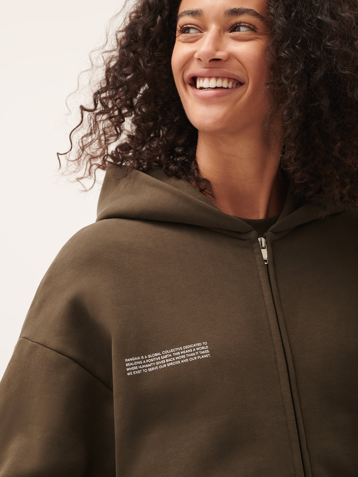 DNA_Heavyweight_Zipped_Hoodie_Cacoa_Brown_female-3