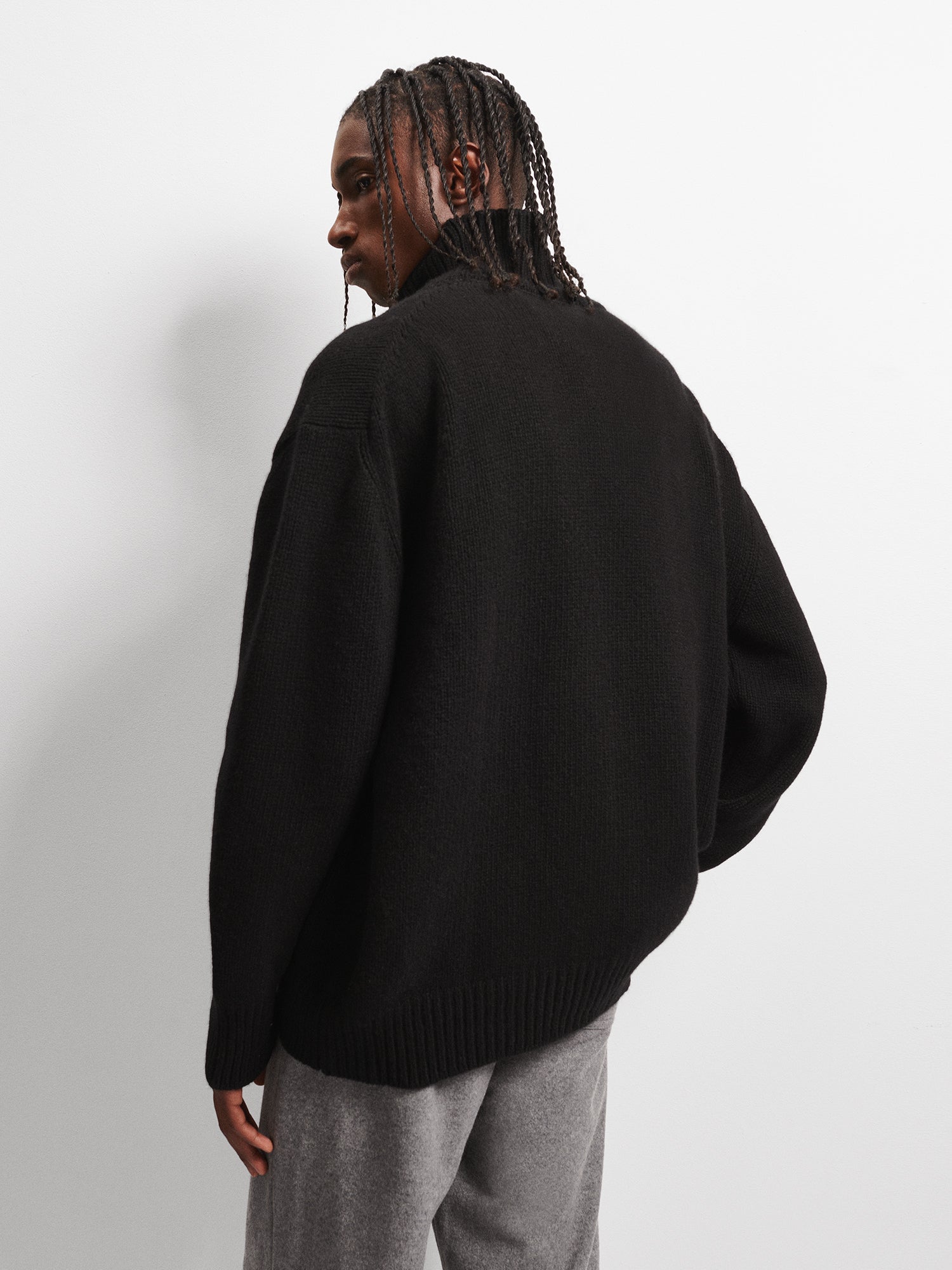 Mens_Recycled_Cashmere_Knit_Chunky_Turtleneck_Sweater_Black-male-2