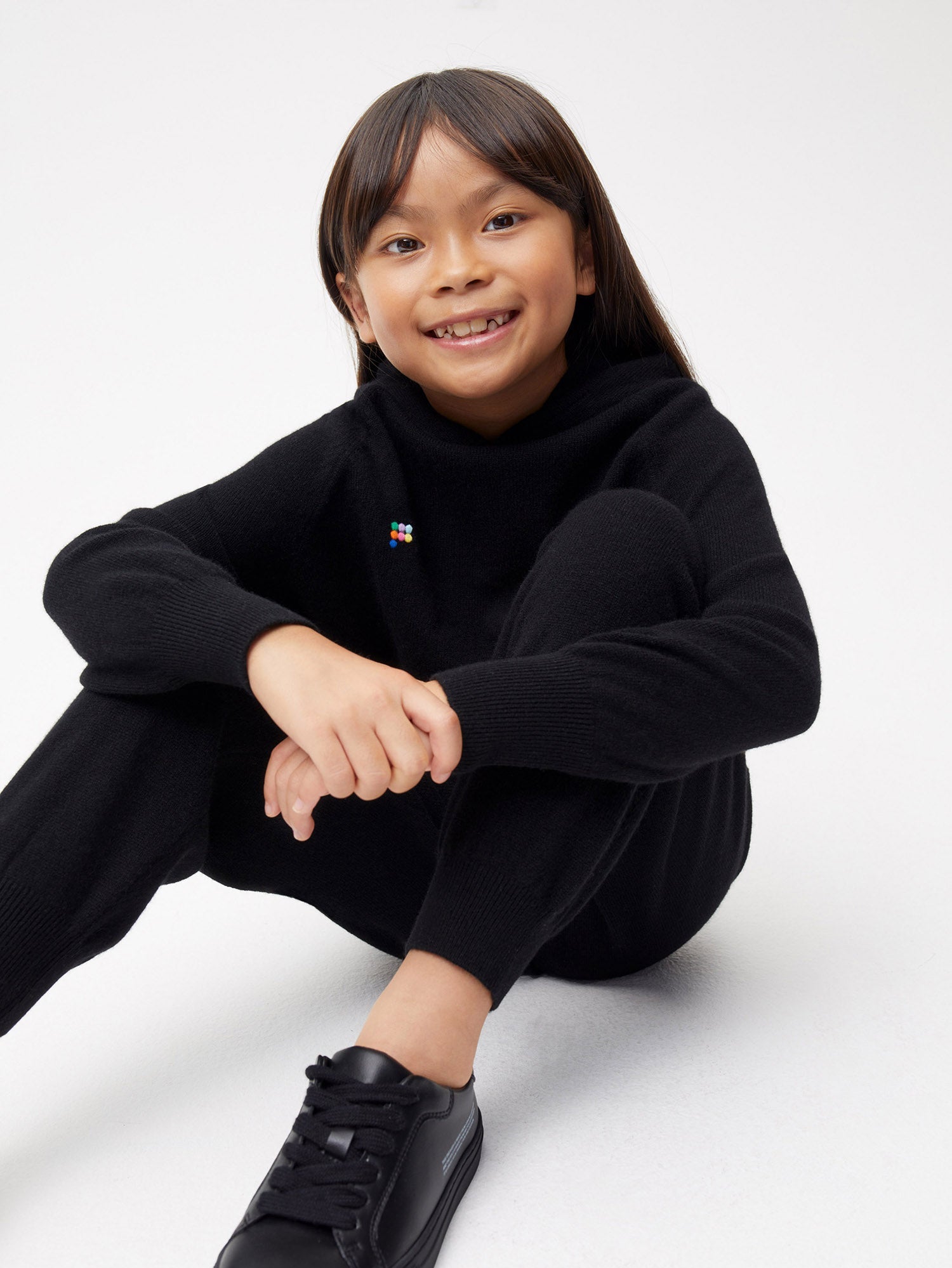 Kids-Recycled-Cashmere-Hoodie-Black-4