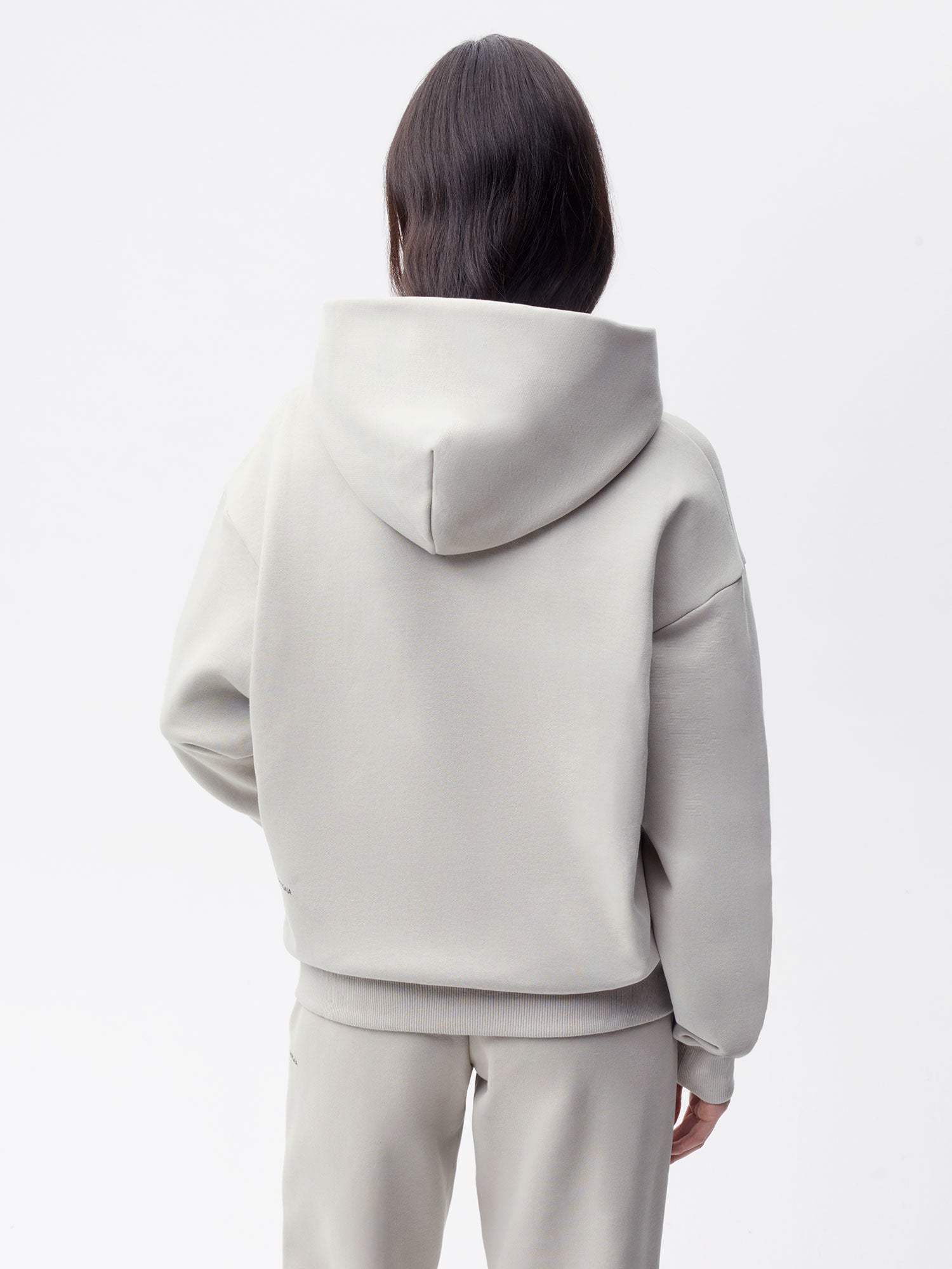 Signature-Hoodie-Stone-Female-2
