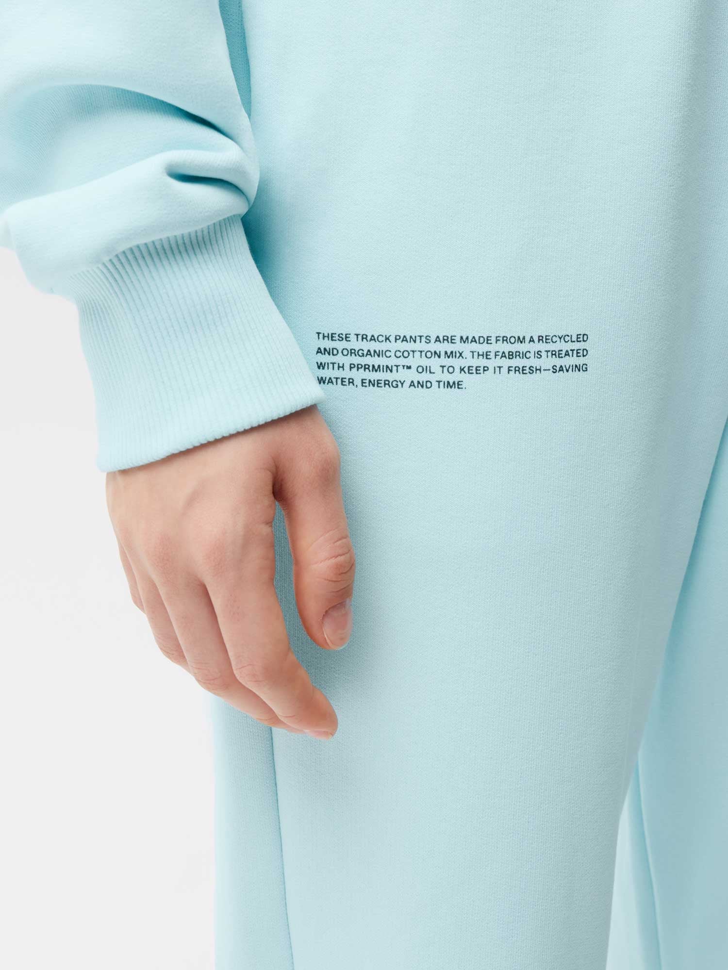 365 Signature Track Pants Female